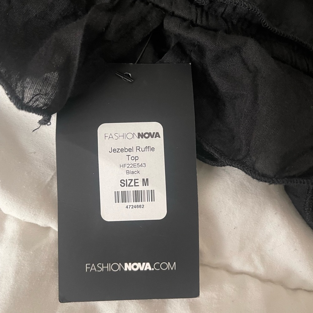 NWT. Fashion Nova Jezebel ruffle crop top. - Picture 3 of 3